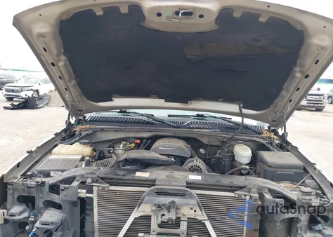 2004 Chevrolet Silverado 1500 Lt z USA, uszkodzony, nr VIN 2GCEK19T941316042